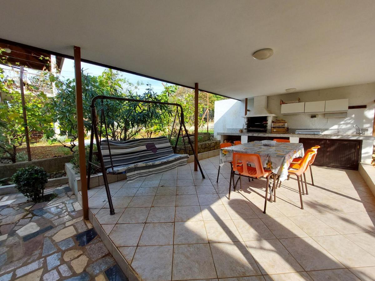 Apartments Vilim Pinezići Exterior foto